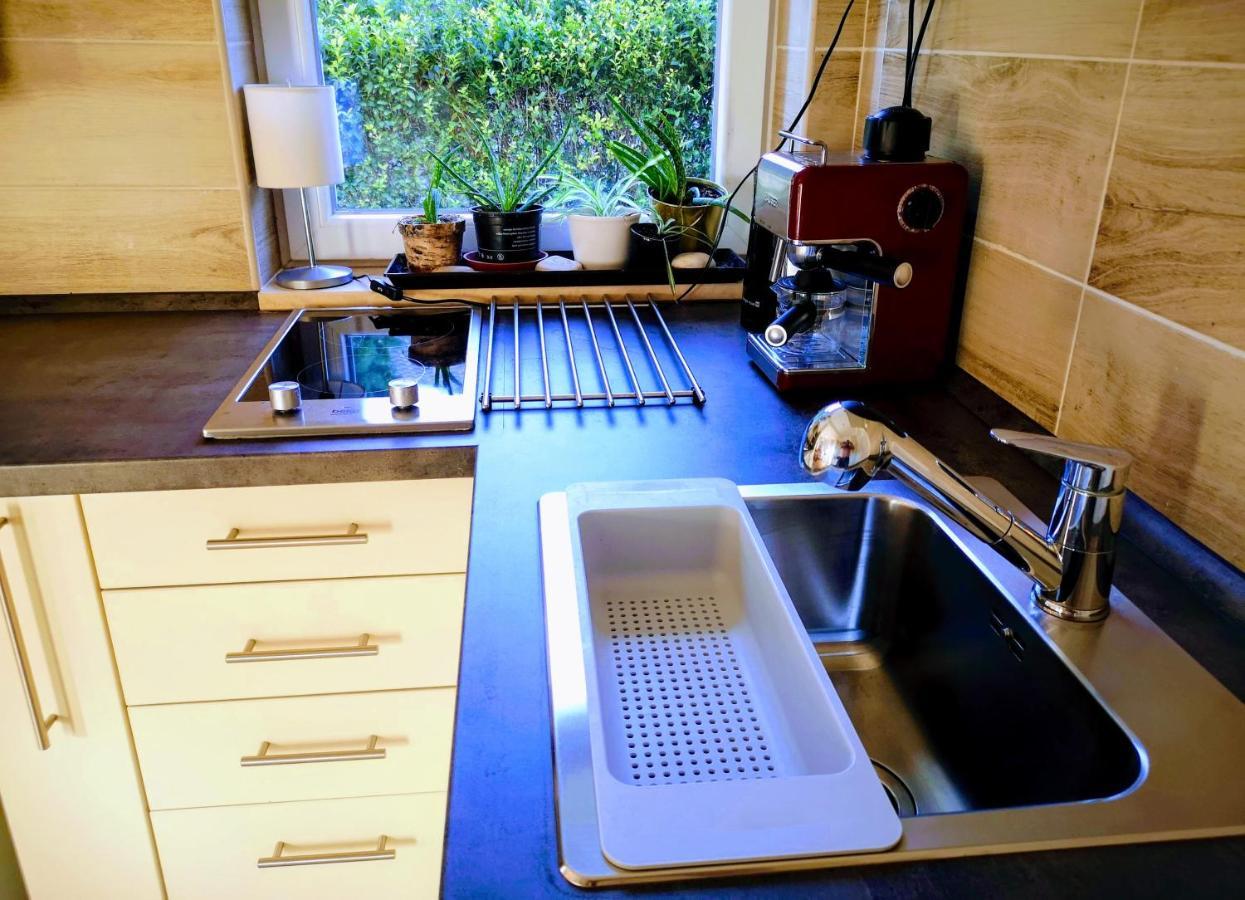 Arvalanyhaj Home Apartman Herceghalom Bagian luar foto