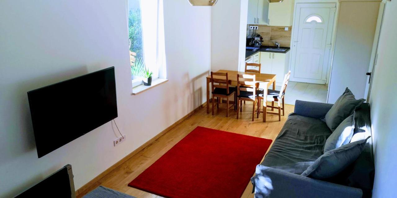 Arvalanyhaj Home Apartman Herceghalom Bagian luar foto